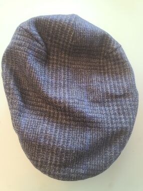 Men's Wool Blend Newsboy Cap in Blue-Gray Houndstooth